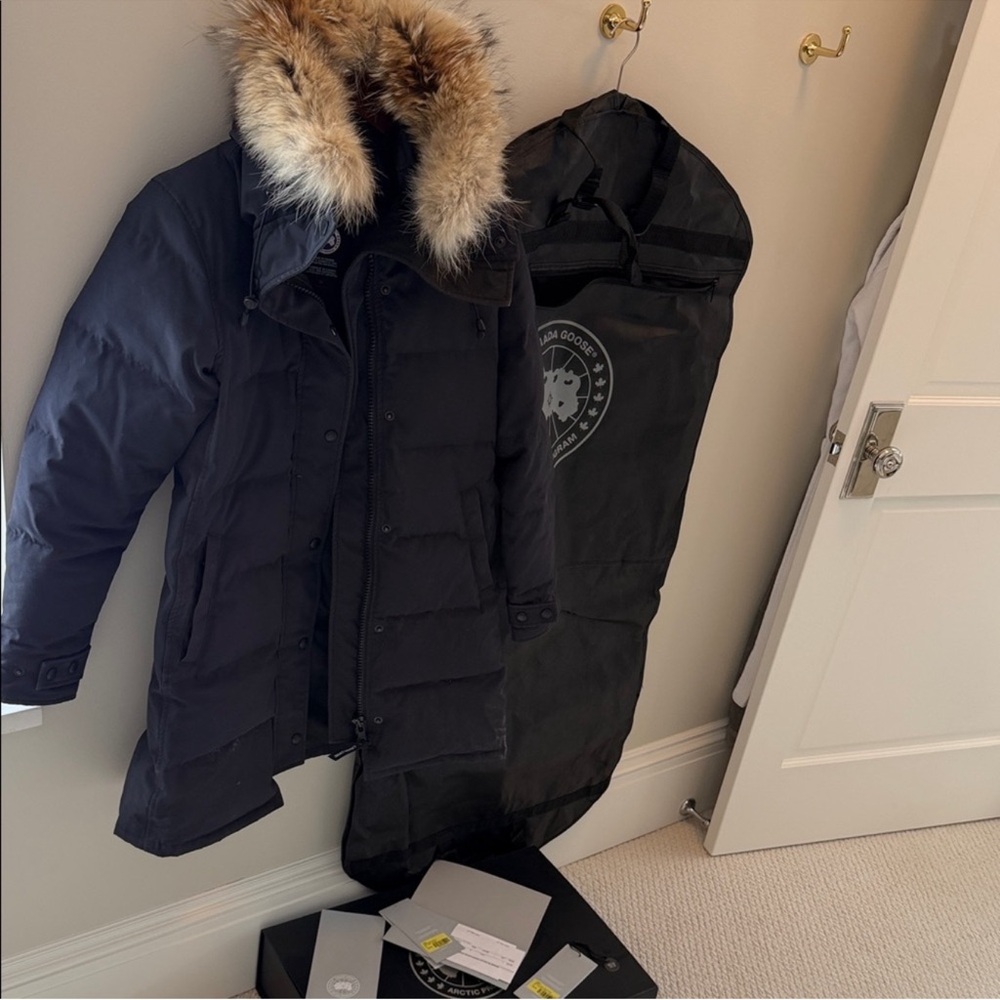 Canada Goose shellborne parka size small
